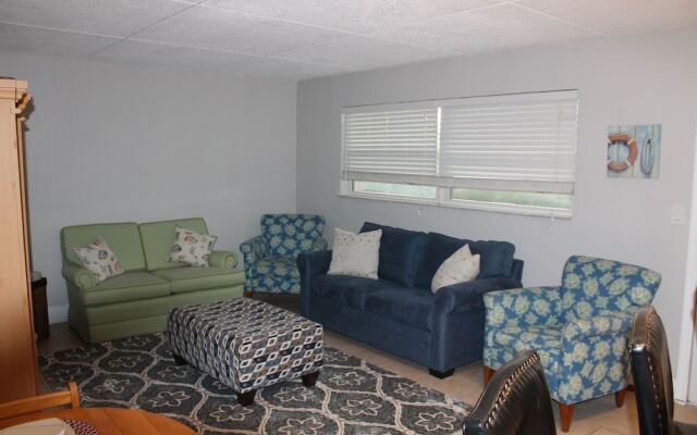 Seaside Hideaway 1 Bedroom Condo