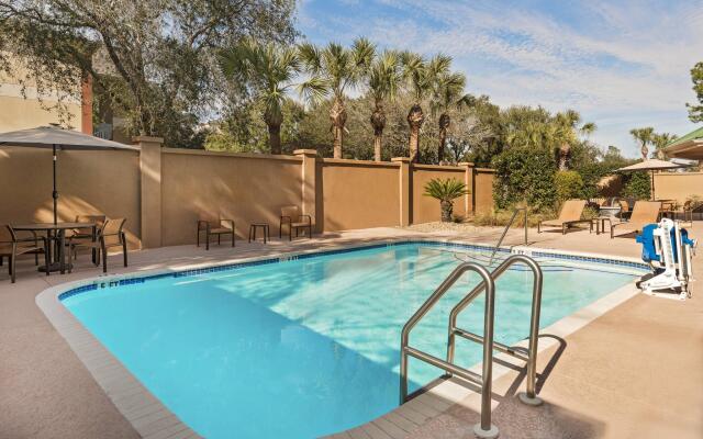 Courtyard by Marriott Gainesville FL