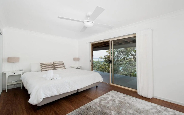 The Family Entertainer - with sweeping water views