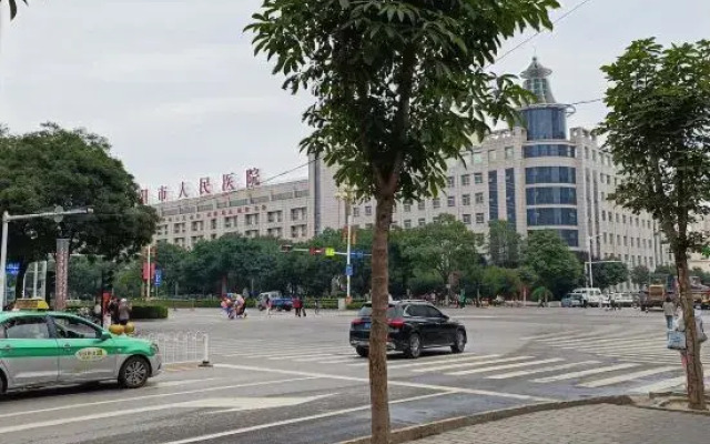Dongting Hotel (Qingyang Dongfang Lijingmao)