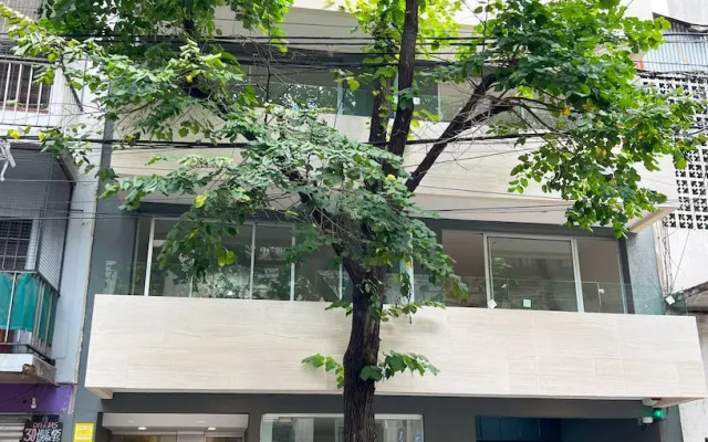 RentUp - Moderno monoambiente con balcón en Almagro