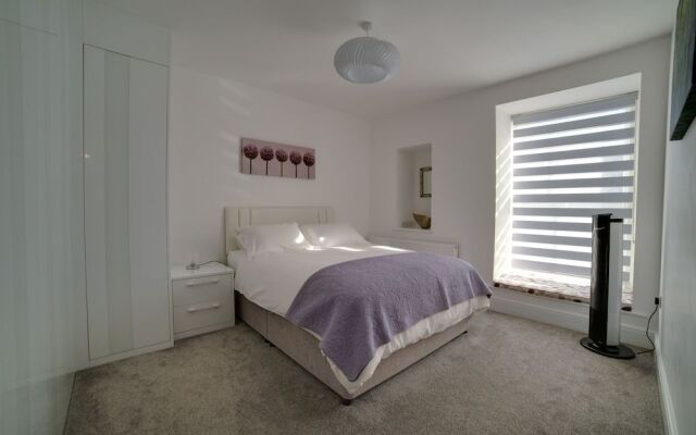 Cs Serviced Apartments