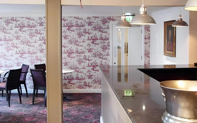 Danebury Hotel