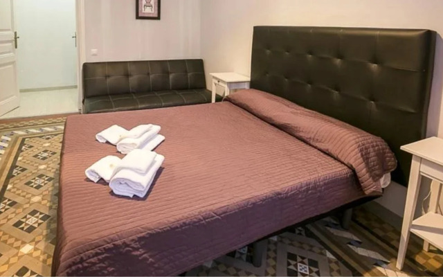 Hostal Balmes Centro