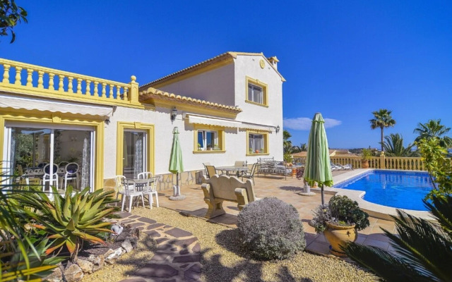 Villa - 4 Bedrooms with WiFi - 105020