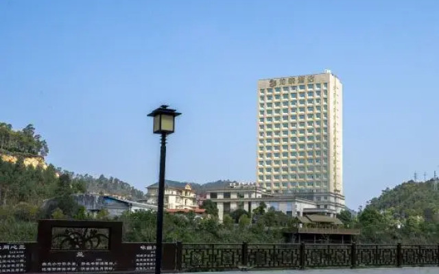 Long Tai Hotel