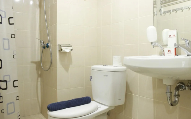 Direct Access to Pool 2BR Apartment at Parahyangan Residence