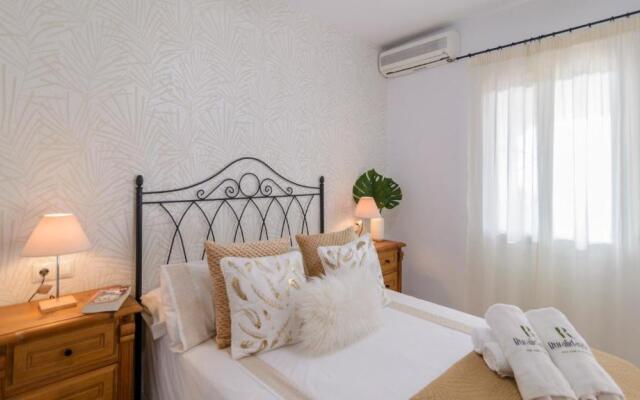 Villa Las Palomas Torrox by Ruralidays