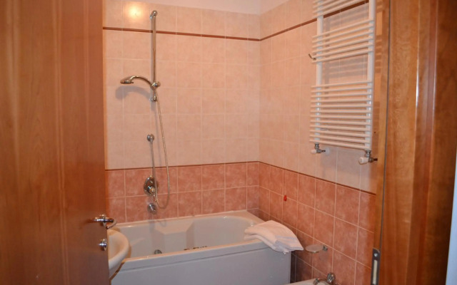 Hotel Maita