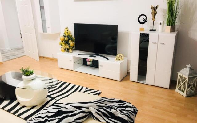 Zara’s Home Apartaments