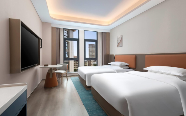Days Hotel By Wyndham Leshan Downtown