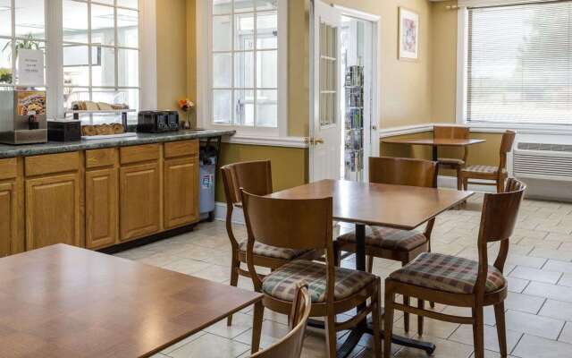 Rodeway Inn Colonial Heights I-95