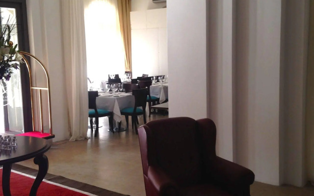 Real Hotel Lujan