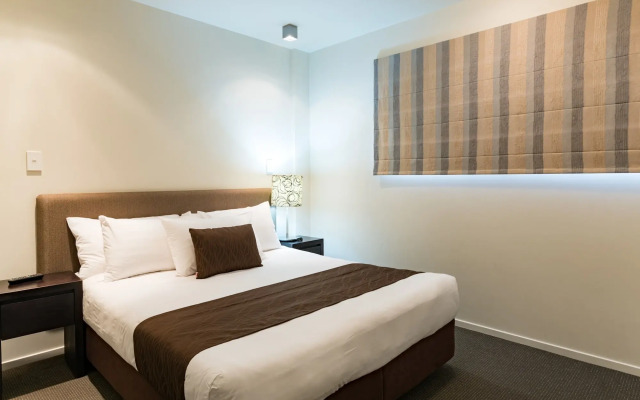 Sea Spray Suites