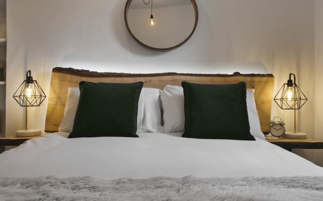 Windermere Central Hotel - Room 6