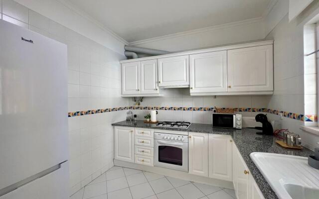 Vilamoura Central 2 With Pool by Homing
