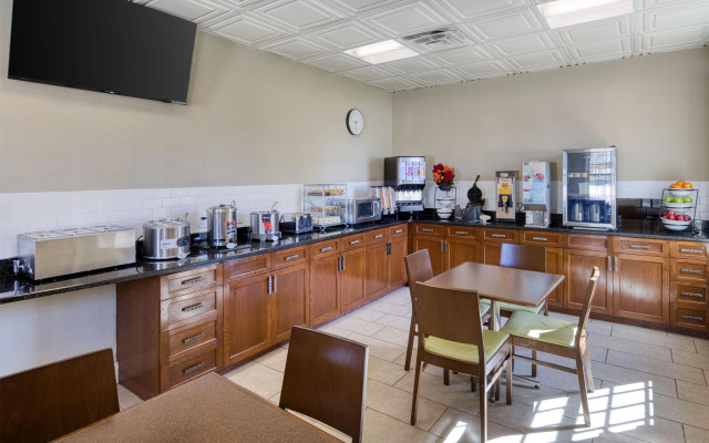 Best Western Hendersonville Inn