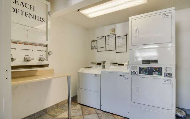 Motel 6 Tacoma, WA - South