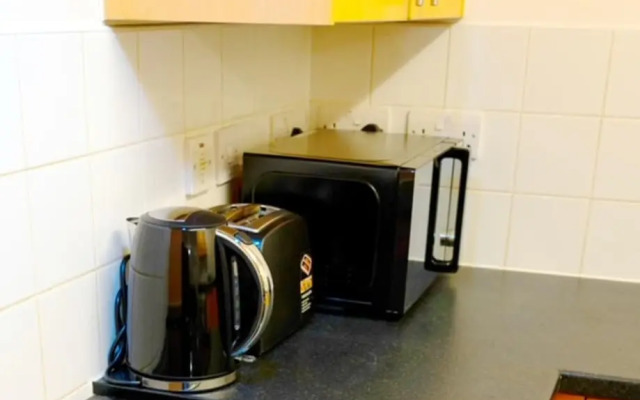 1 Bed - Sleeps 2 - 7 min Walk to Hackney Station