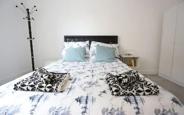 Luxury London Apartment With 5 Bedrooms