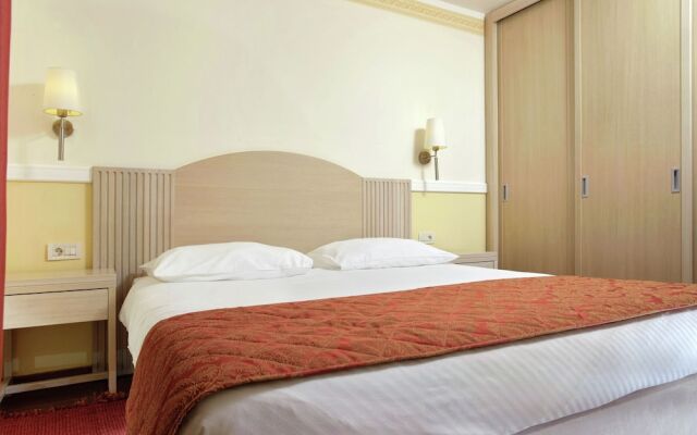 Comfortable Apartment With Airconditioning, Near Sibenik