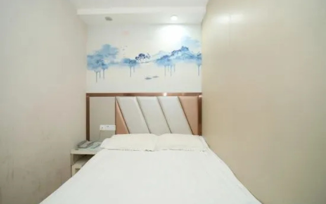 Shanghai Wangyue Hotel (Fangdian Road Subway Station)