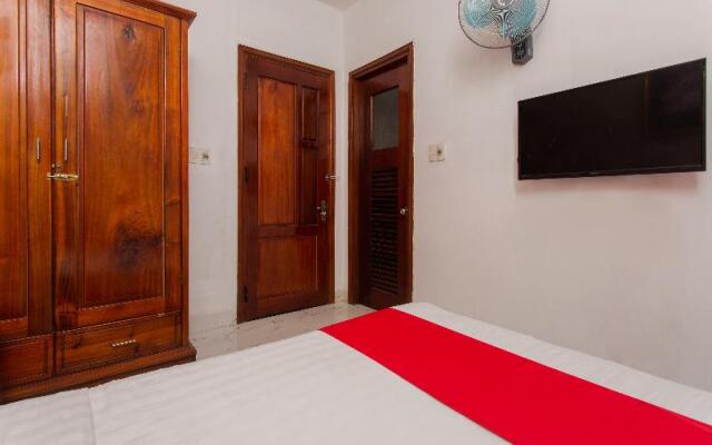 OYO 783 Rose Hotel