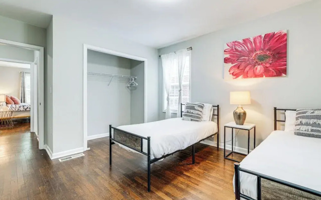 Pet-friendly Home w/ Hot Tub in Atlanta!
