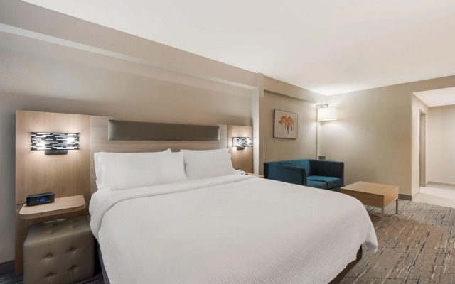 Comfort Suites