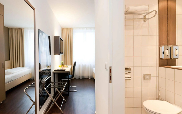 Manhattan Hotel