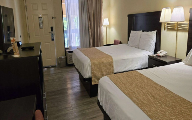 Travelodge By Wyndham Knoxville East