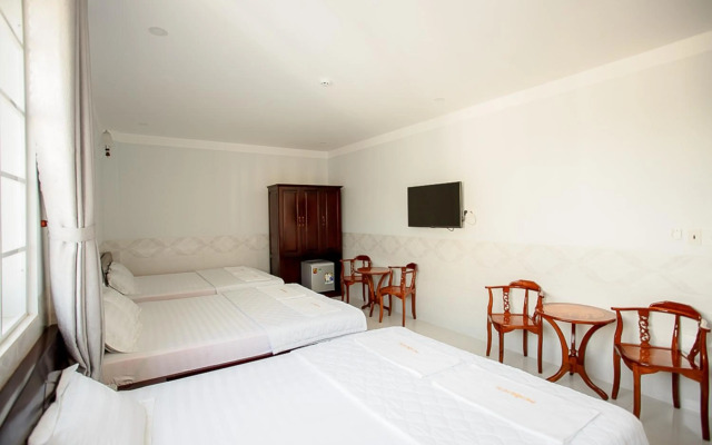 Phu Hong Hotel