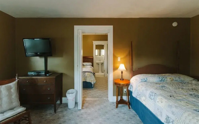 Waller House Inn