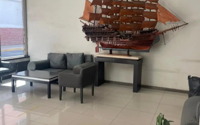 OYO Hotel Colón Express