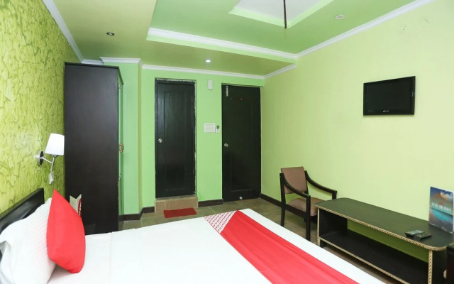 OYO 19409 Hotel Sunita And Restaurant