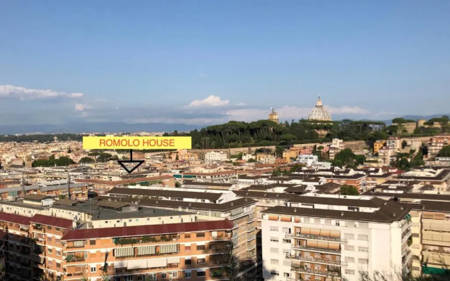 Romolo House