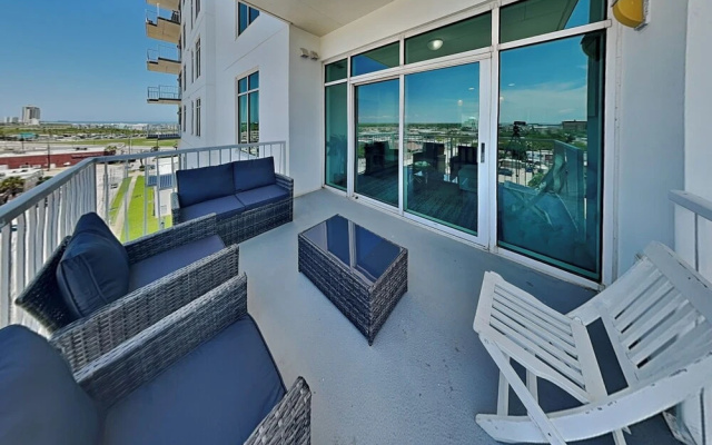 Emerald 705 by Ryson Vacation Rentals
