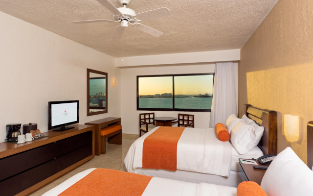 Flamingo Cancun - All Inclusive