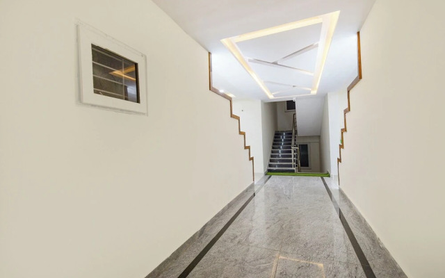 Fabhotel Navya Grand