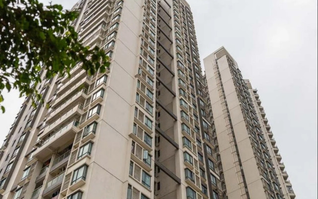 Locals Boutique Apartment Huafa Plaza.2