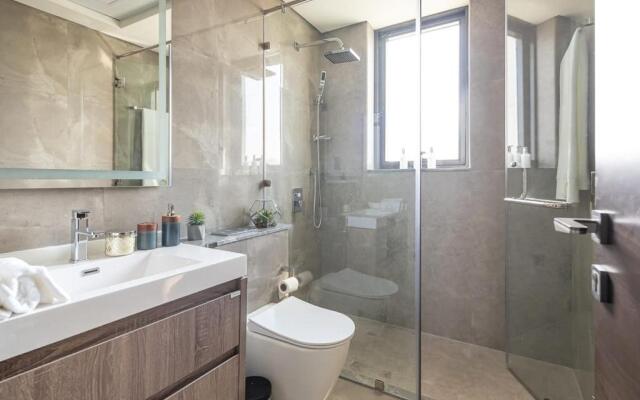 Frank Porter - Majestique Residence