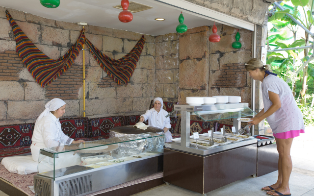 Royal Alhambra Palace – All Inclusive