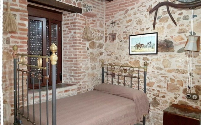 House With 2 Bedrooms in El Pedroso, With Enclosed Garden and Wifi