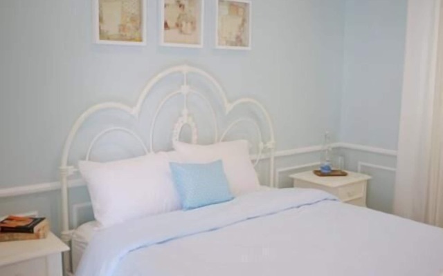 Cottonwood Bed & Breakfast House