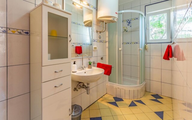 Awesome Apartment in Medulin With Wifi and 2 Bedrooms
