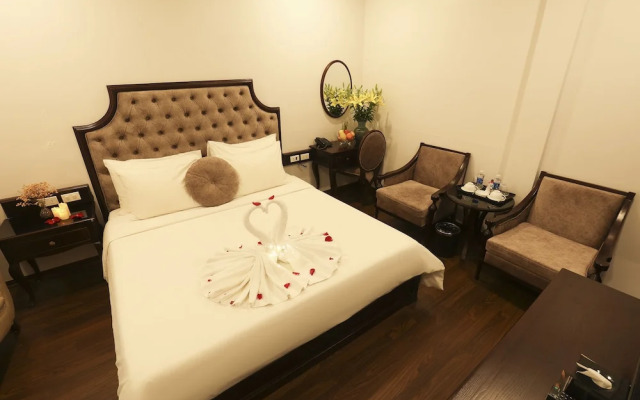 Royal Văn Phú Hotel