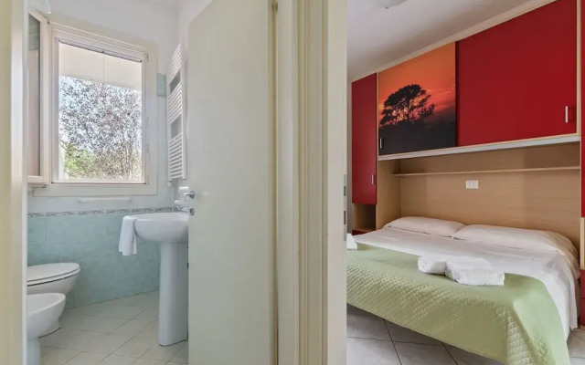 Apartment With Pool in Lido Delle Nazioni