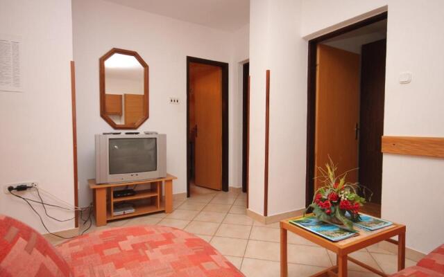Apartments with WiFi Vrsar, Porec - 7044