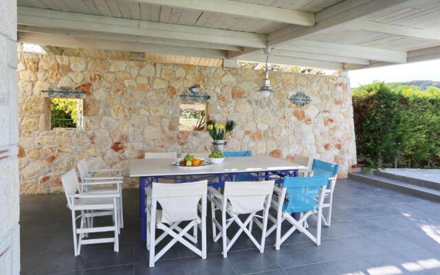 Lapis Luxury Villa