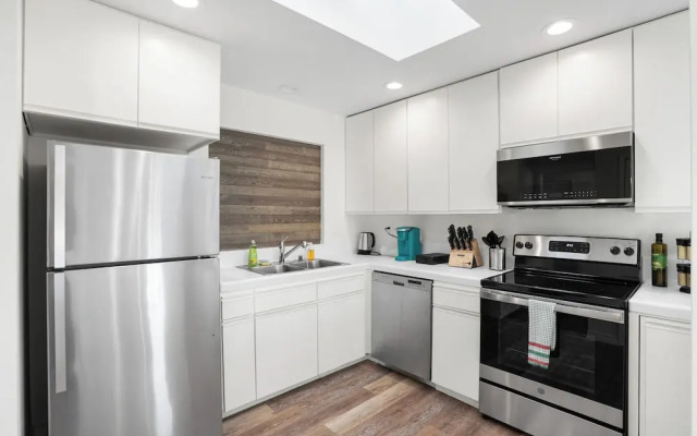 4Beds Private Unit Near BeachWalk Golf